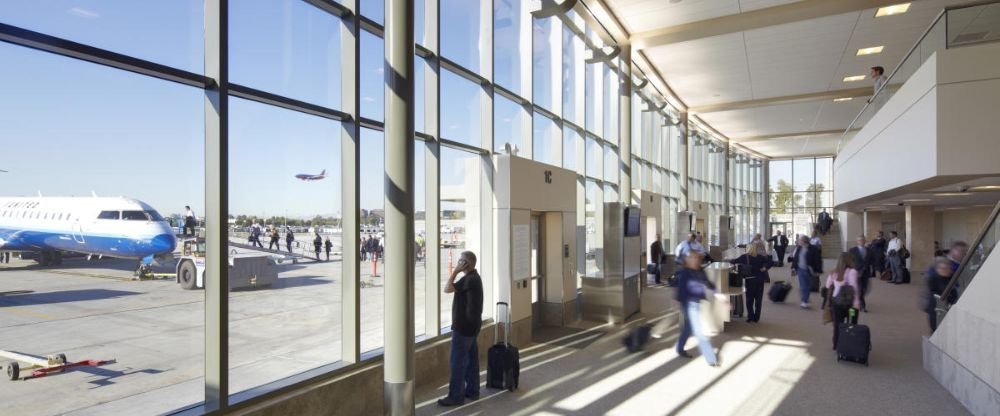 What Terminal is United Airlines at SNA –John Wayne Airport