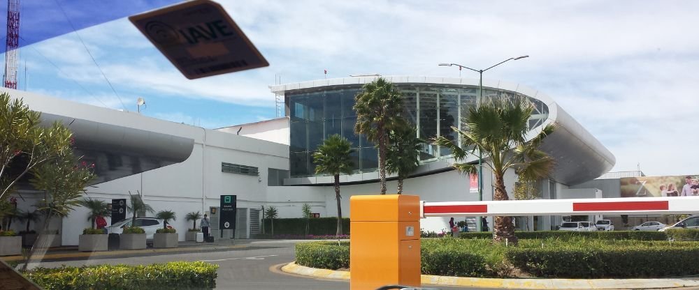 What Terminal is United Airlines at QRO – Queretaro International Airport