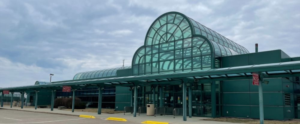 What Terminal is United Airlines at MKG – Muskegon County Airport